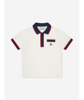 Moncler Enfant Boys Logo Pocket Polo Shirt in White En savoir plus