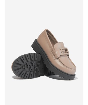 Fendi Kids Leather Logo Loafers in Beige Faites des économies