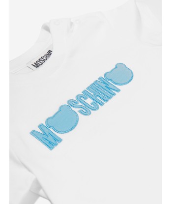 Moschino Baby Teddy Logo T-Shirt in White de l' environnement